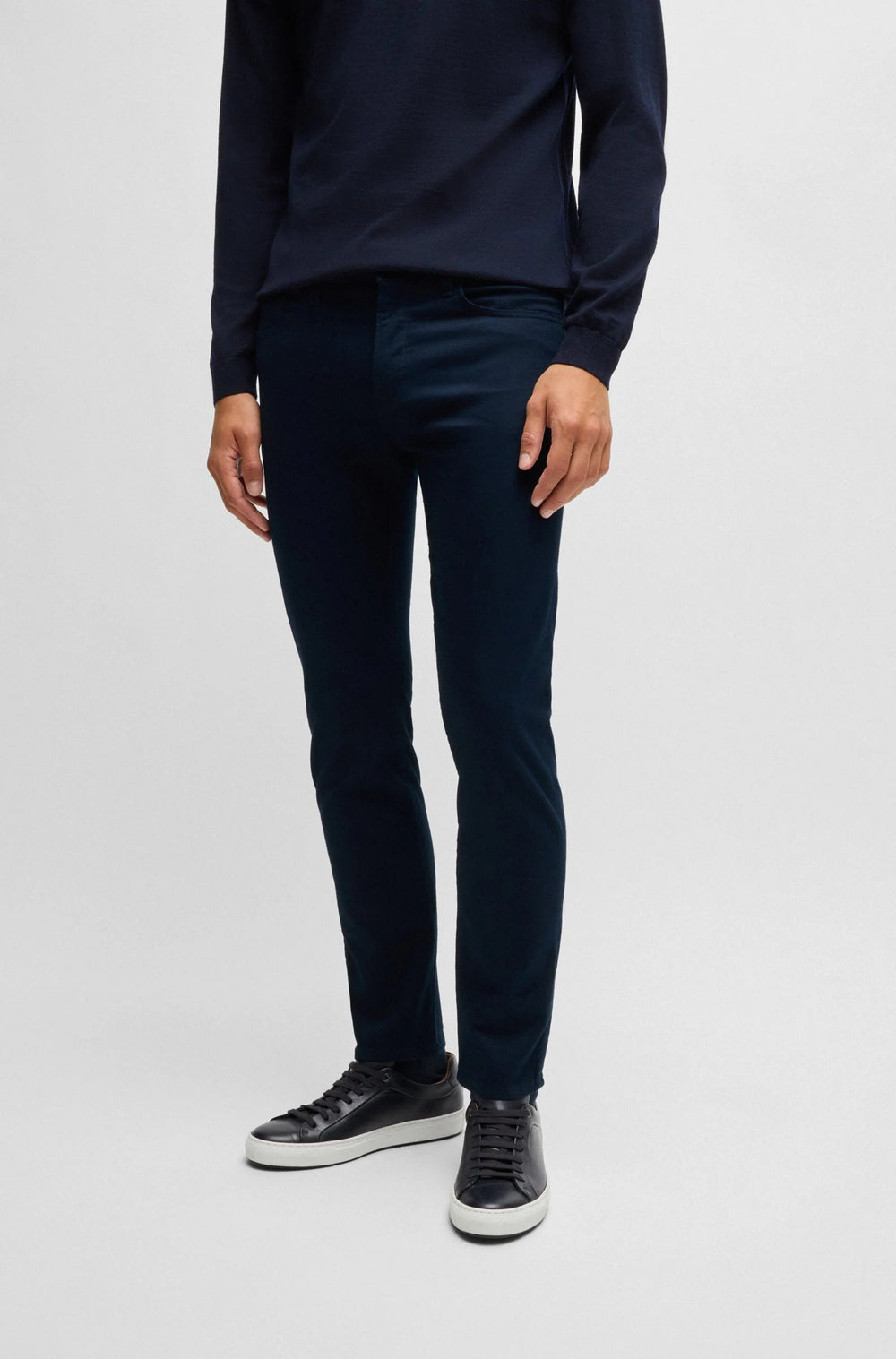 Pantalon Boss de couleur Marine