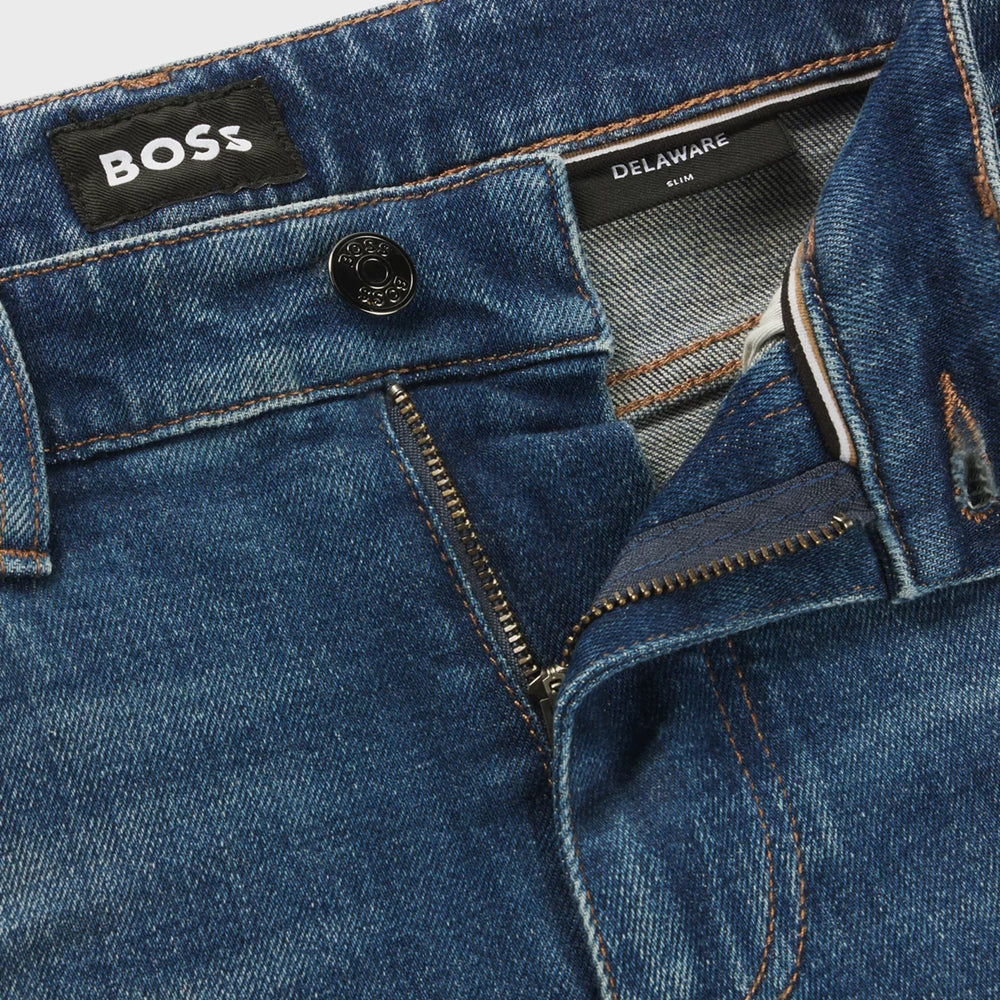 
                      
                        Jeans Boss de couleur Denim
                      
                    