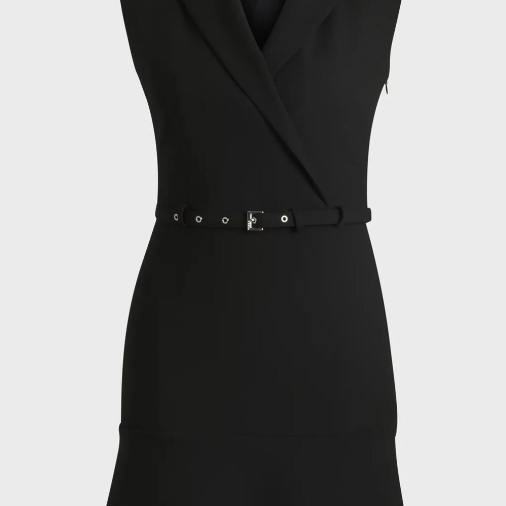 
                      
                        Robe Hugo de couleur Noir
                      
                    