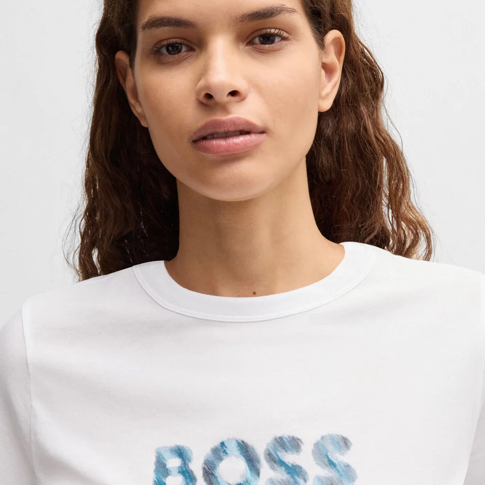 
                      
                        T-Shirt Boss de couleur Blanc
                      
                    