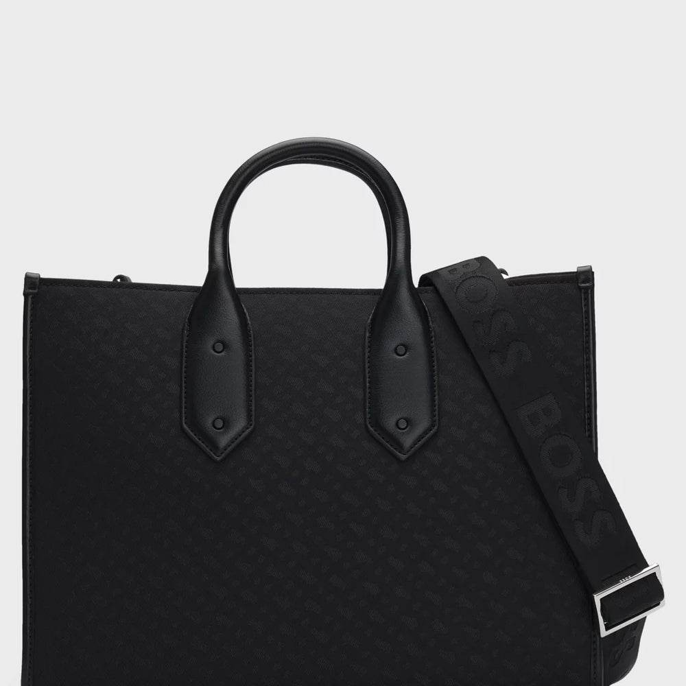 
                      
                        Sac Boss de couleur Noir
                      
                    