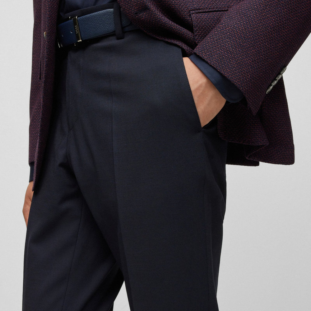 
                      
                        Pantalon Hugo Boss de couleur Marine
                      
                    