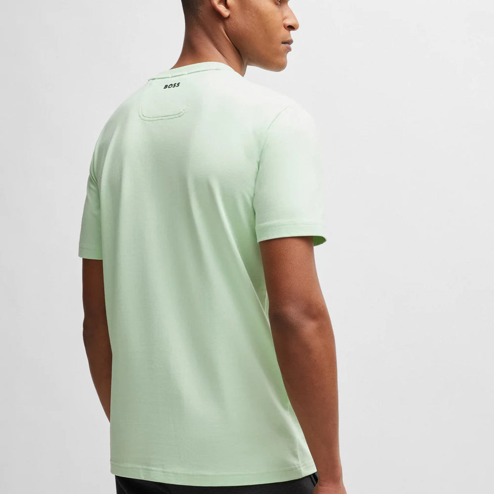 
                      
                        T-Shirt Hugo Boss de couleur Vert
                      
                    