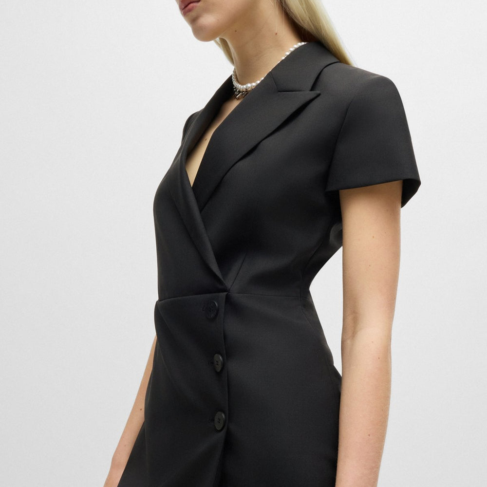 
                      
                        Robe Hugo Boss de couleur Noir
                      
                    