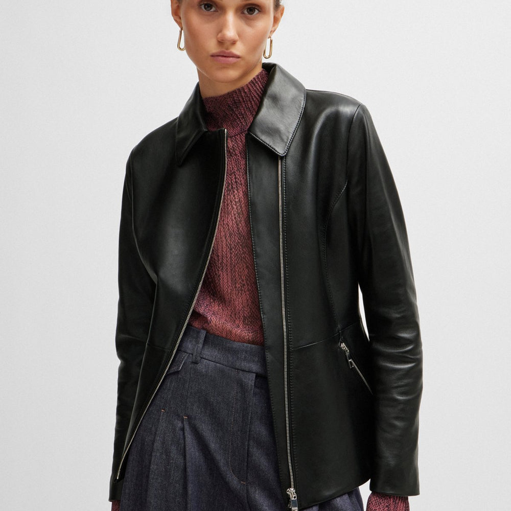 
                      
                        Manteau Boss de couleur Noir
                      
                    