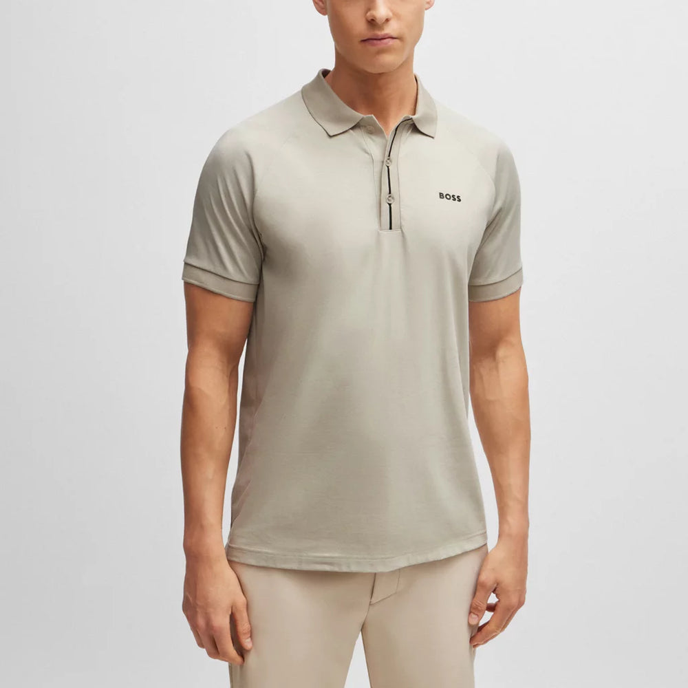 
                      
                        Polo Boss de couleur Beige
                      
                    