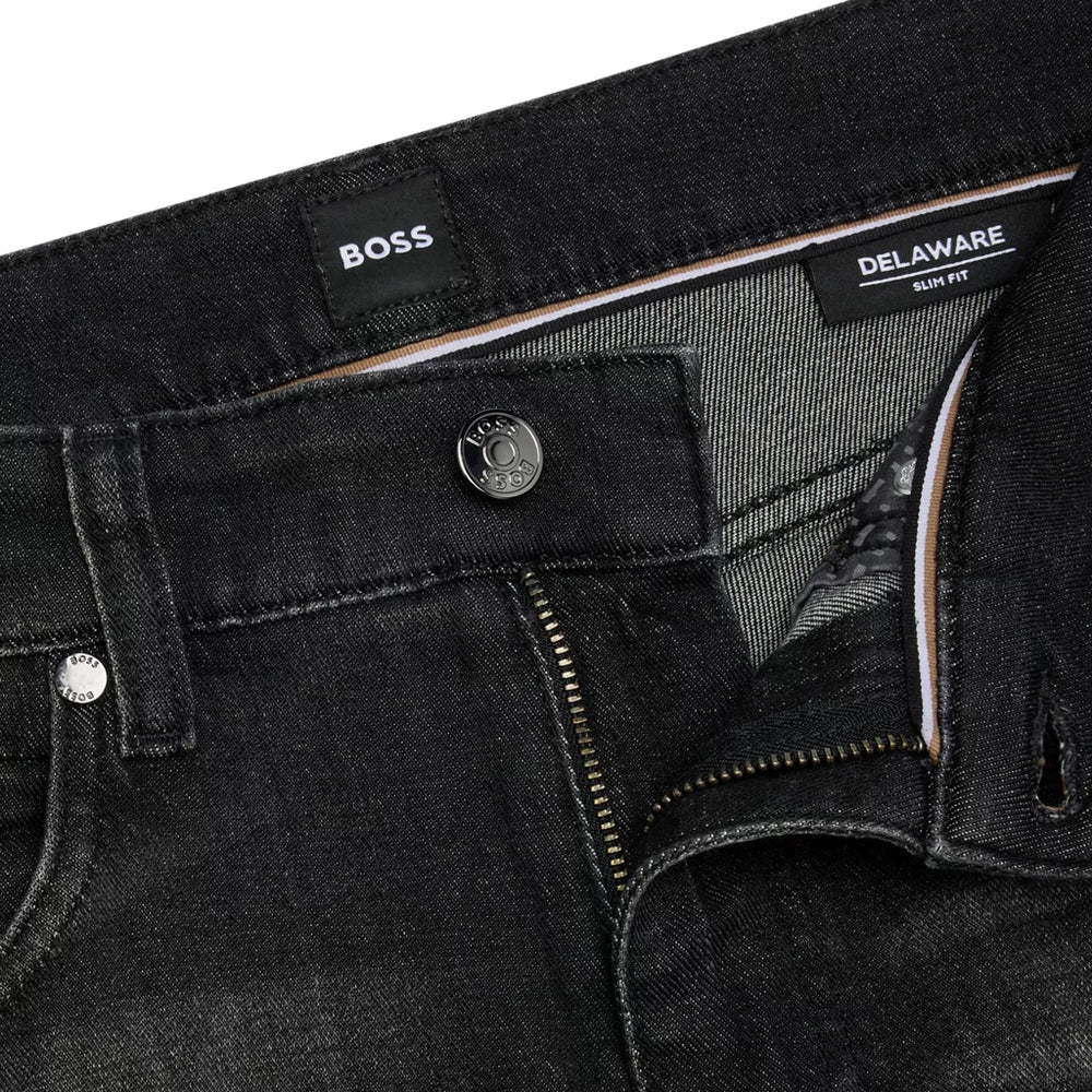 
                      
                        Pantalon Boss de couleur Denim
                      
                    