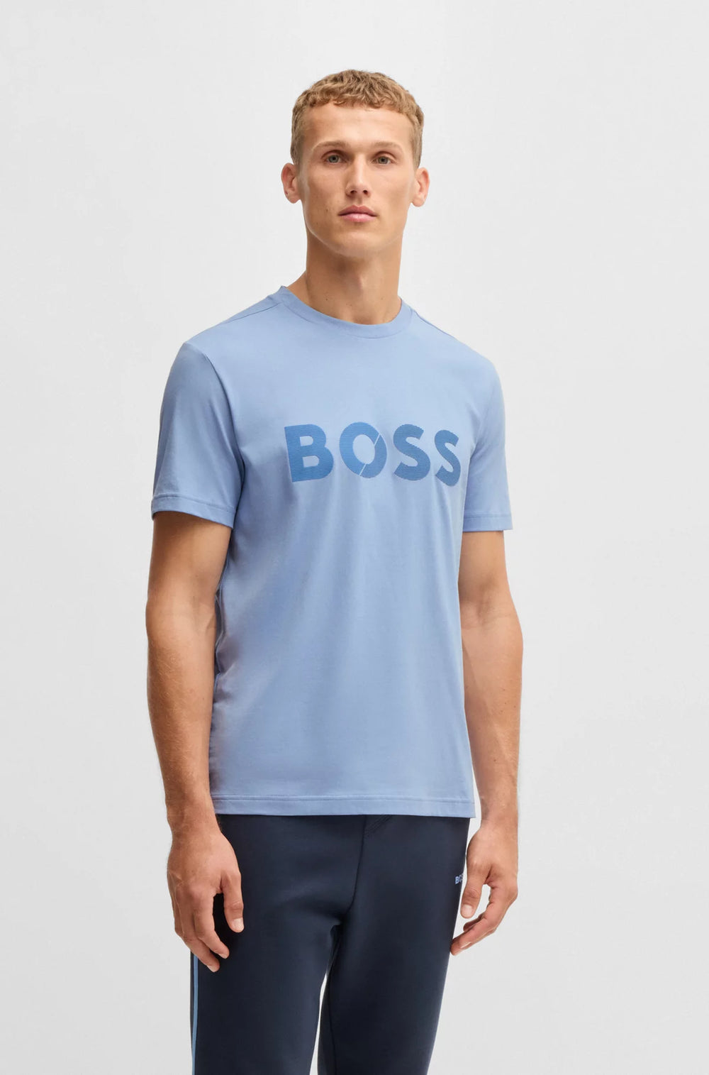 T-Shirt Boss de couleur Bleu