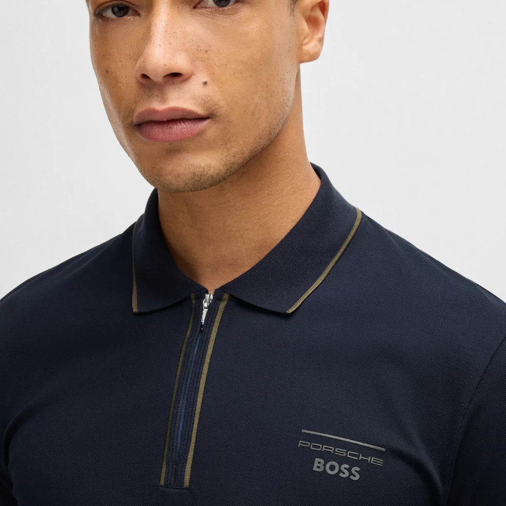 
                      
                        Polo Boss de couleur Marine
                      
                    