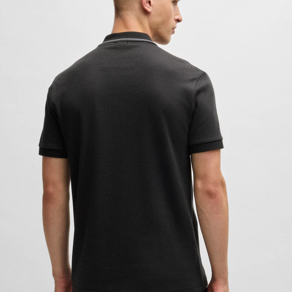 
                      
                        Polo Boss de couleur Noir
                      
                    