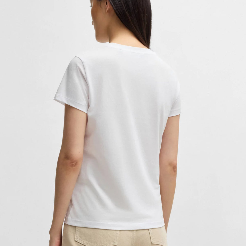 
                      
                        T-Shirt Boss de couleur Blanc
                      
                    