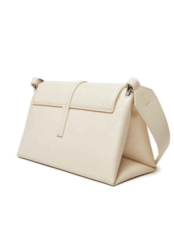 
                      
                        Sac Hugo de couleur Blanc
                      
                    