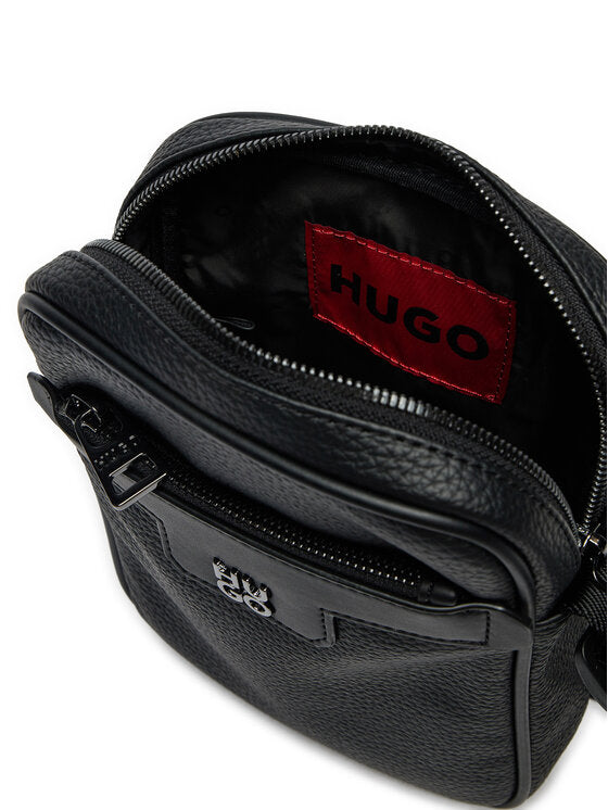 
                      
                        Sac À Main Hugo Boss de couleur Noir
                      
                    