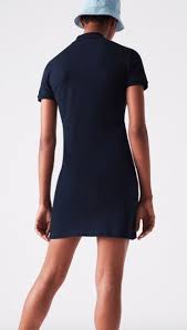 
                      
                        Robe Lacoste de couleur Marine
                      
                    