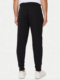 
                      
                        Pantalon Boss de couleur Noir
                      
                    