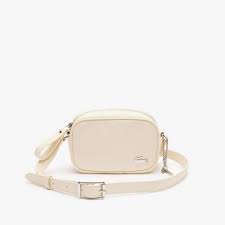 
                      
                        Sac À Main Lacoste de couleur Beige
                      
                    