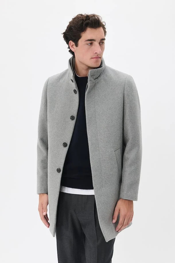 
                      
                        Manteau Matinique de couleur Gris Pals
                      
                    