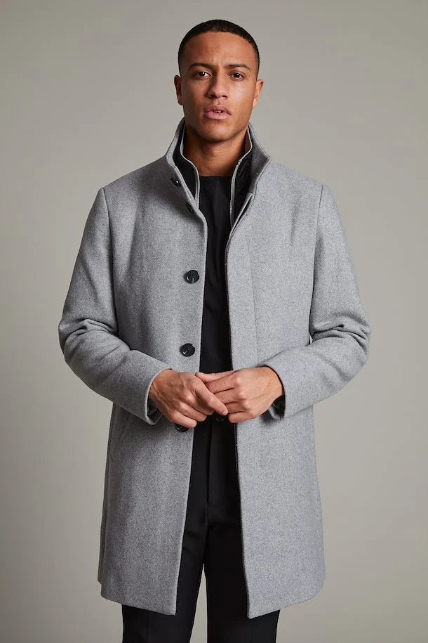 
                      
                        Manteau Matinique de couleur Gris
                      
                    