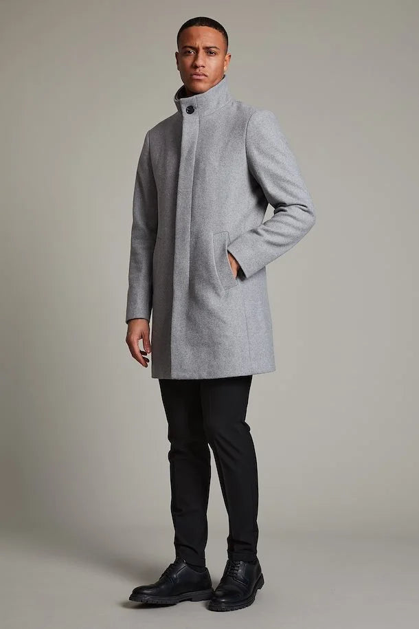 
                      
                        Manteau Matinique de couleur Gris
                      
                    