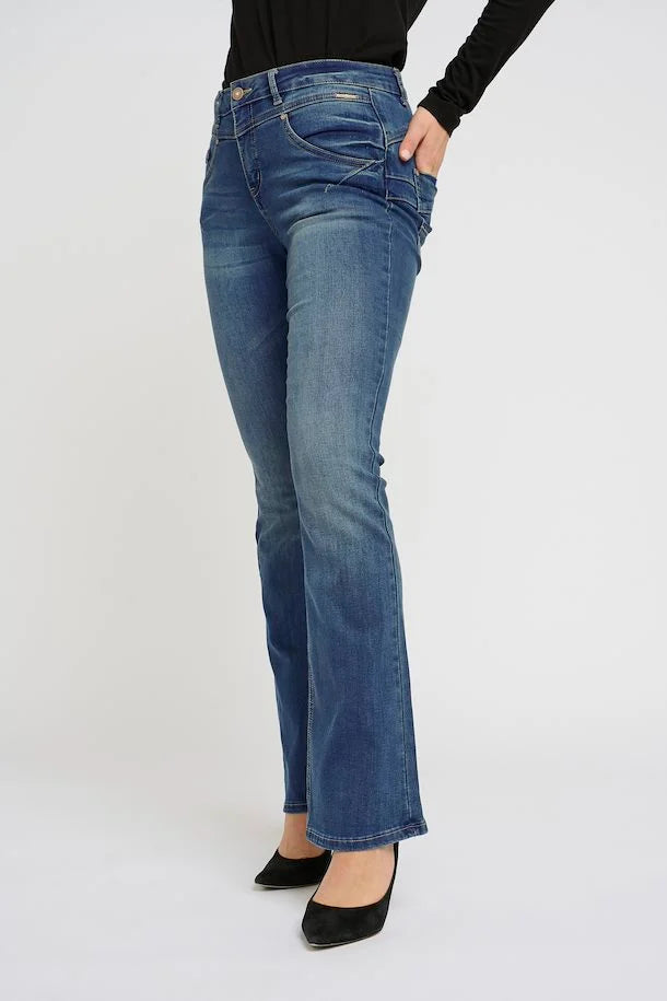 
                      
                        Jeans Cream de couleur Denim
                      
                    