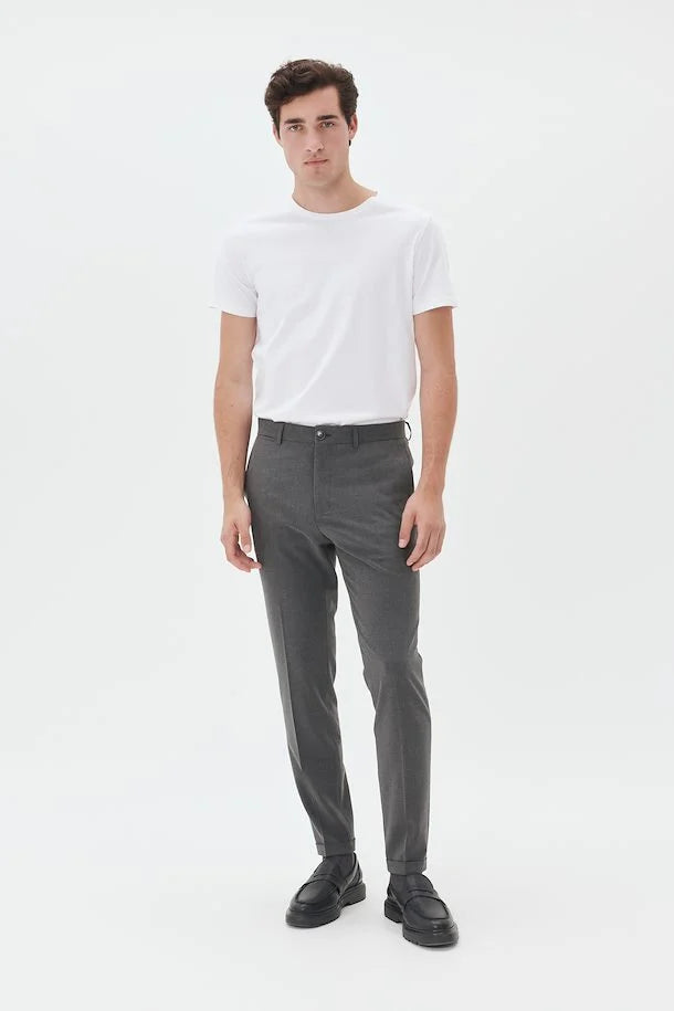 Pantalon Matinique de couleur Gris