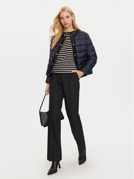 
                      
                        Manteau  de couleur Admiral
                      
                    