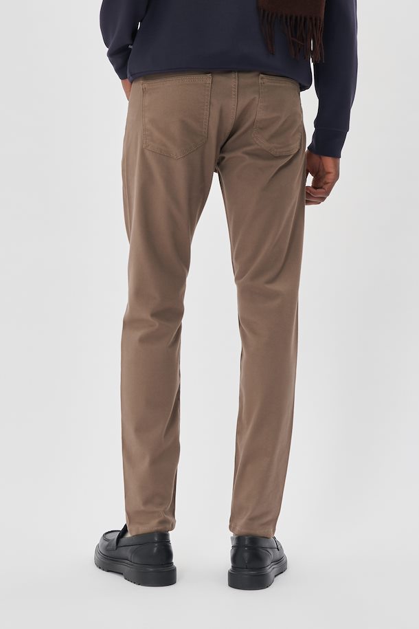 
                      
                        Pantalon Matinique de couleur Beige
                      
                    