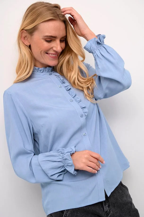 
                      
                        Blouse Cream de couleur Bleu
                      
                    