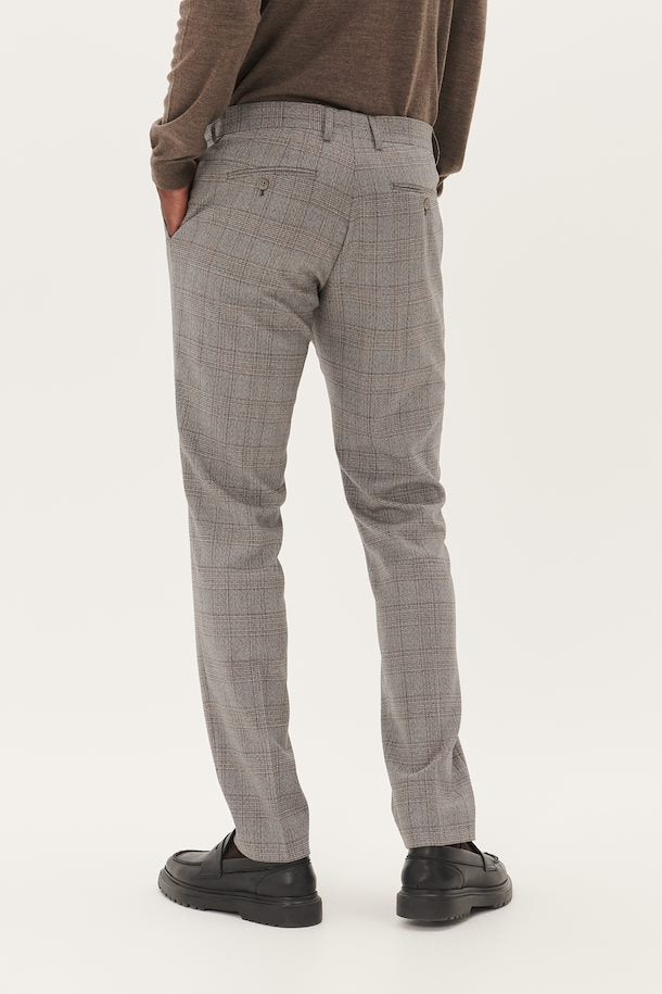 
                      
                        Pantalon Matinique de couleur Gris
                      
                    