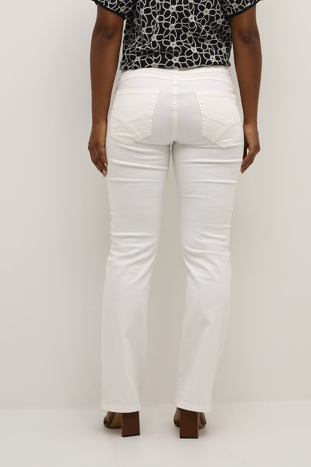 
                      
                        Pantalon Cream de couleur Blanc
                      
                    