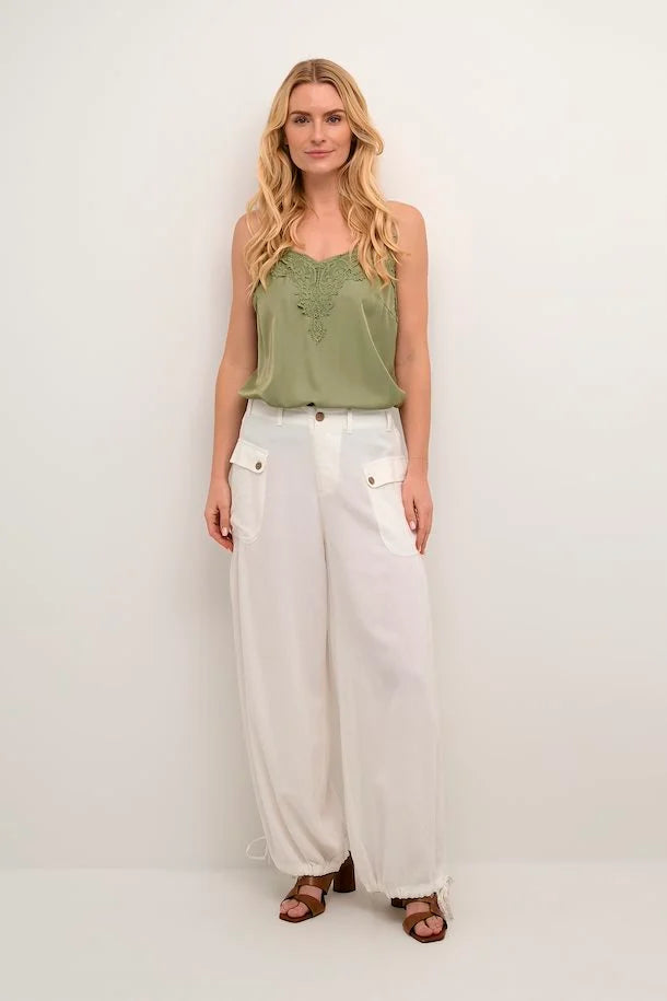 Venta Cream pants in Snow White color