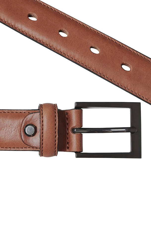 
                      
                        Ceinture Matinique de couleur Cognac
                      
                    