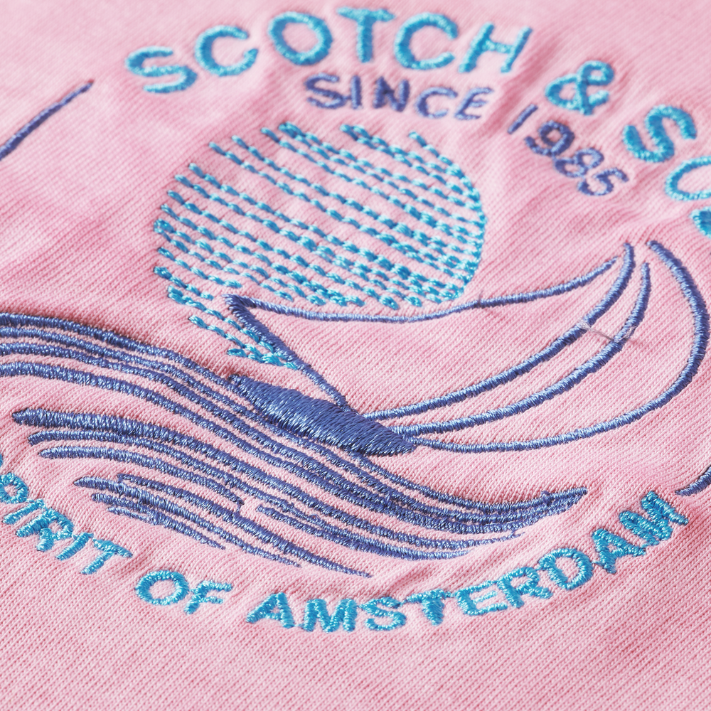 
                      
                        T-Shirt Scotch&Soda de couleur Fushia
                      
                    