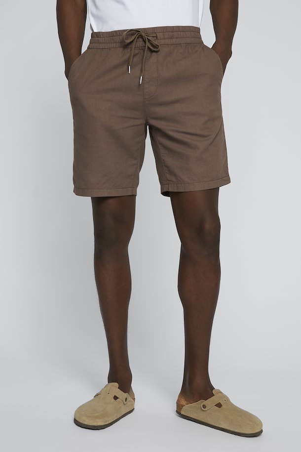 Earth colored Matinique shorts