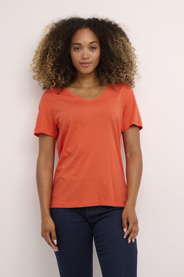 Naia Cream T-Shirt in Coral color